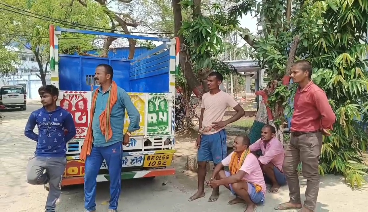तिलक समारोह में नाई ने काम करने से किया मना, दबंगों ने नाई की गर्दन तोड़ की हत्या 3