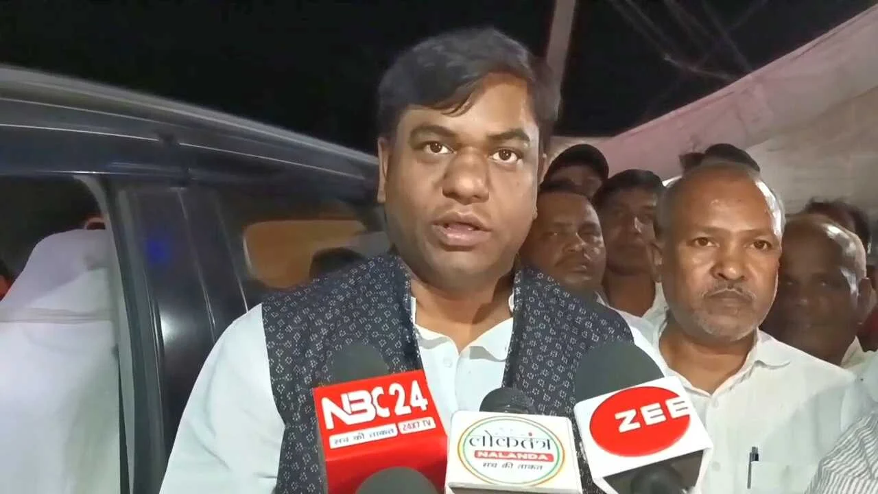 नालंदा: वीआईपी सुप्रीमो मुकेश साहनी ने बीजेपी पर साधा निशाना:- कहा भाजपा अब चंदा लेकर धंधा करने वाली पार्टी बन गई है 6