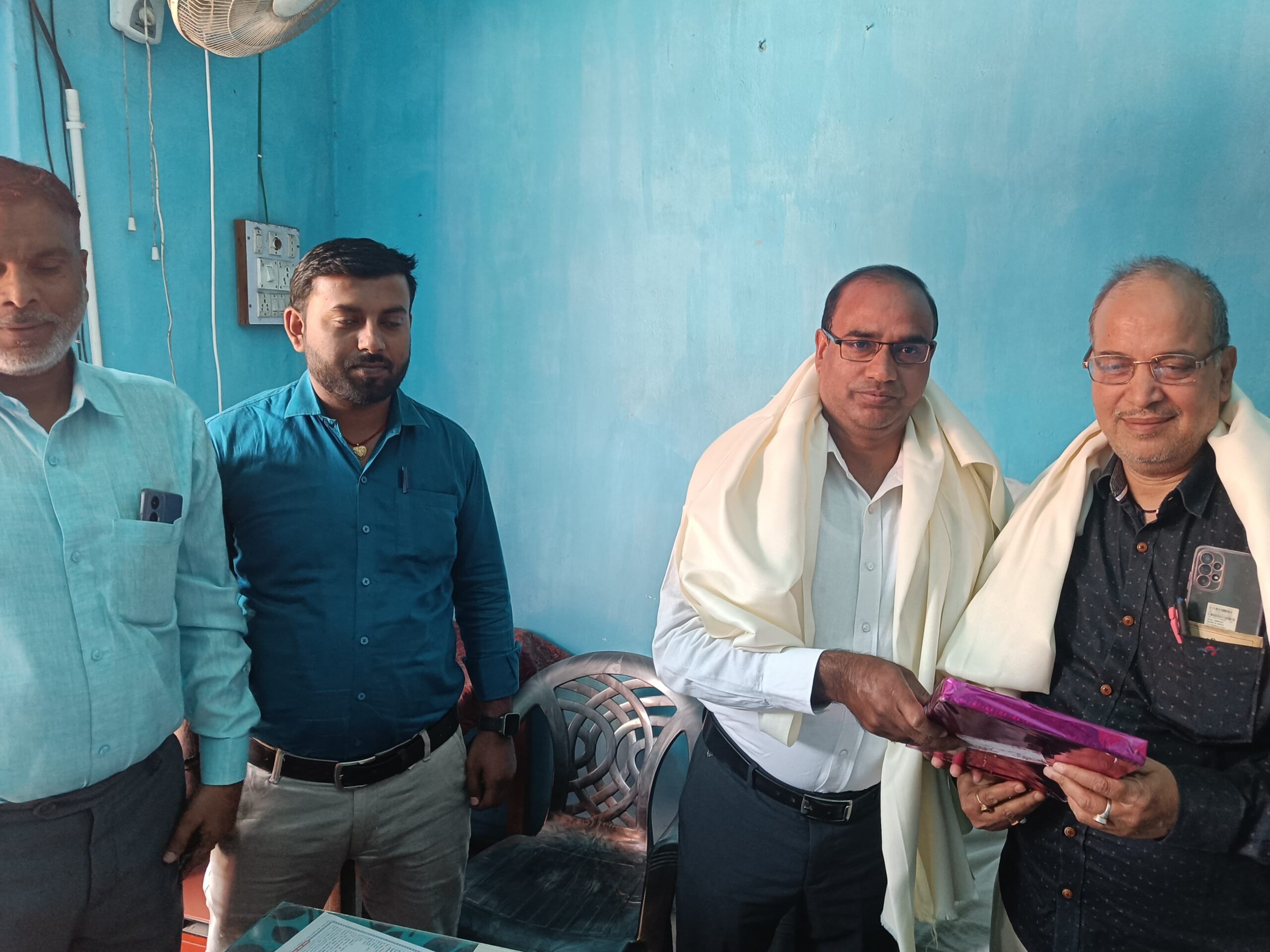 भगवानपुर प्रखंड सहकारिता पदाधिकारी ने अतिरिक्त प्रभार के रूप में प्रखंड शिक्षा पदाधिकारी के पद पर दिया योगदान 2
