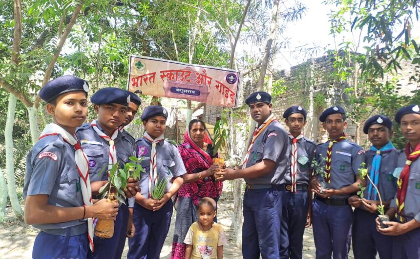जीवन में प्रत्येक लोगो को पेड़ लगाना चाहिए - जिला प्रशिक्षक विनोद चौहान 1