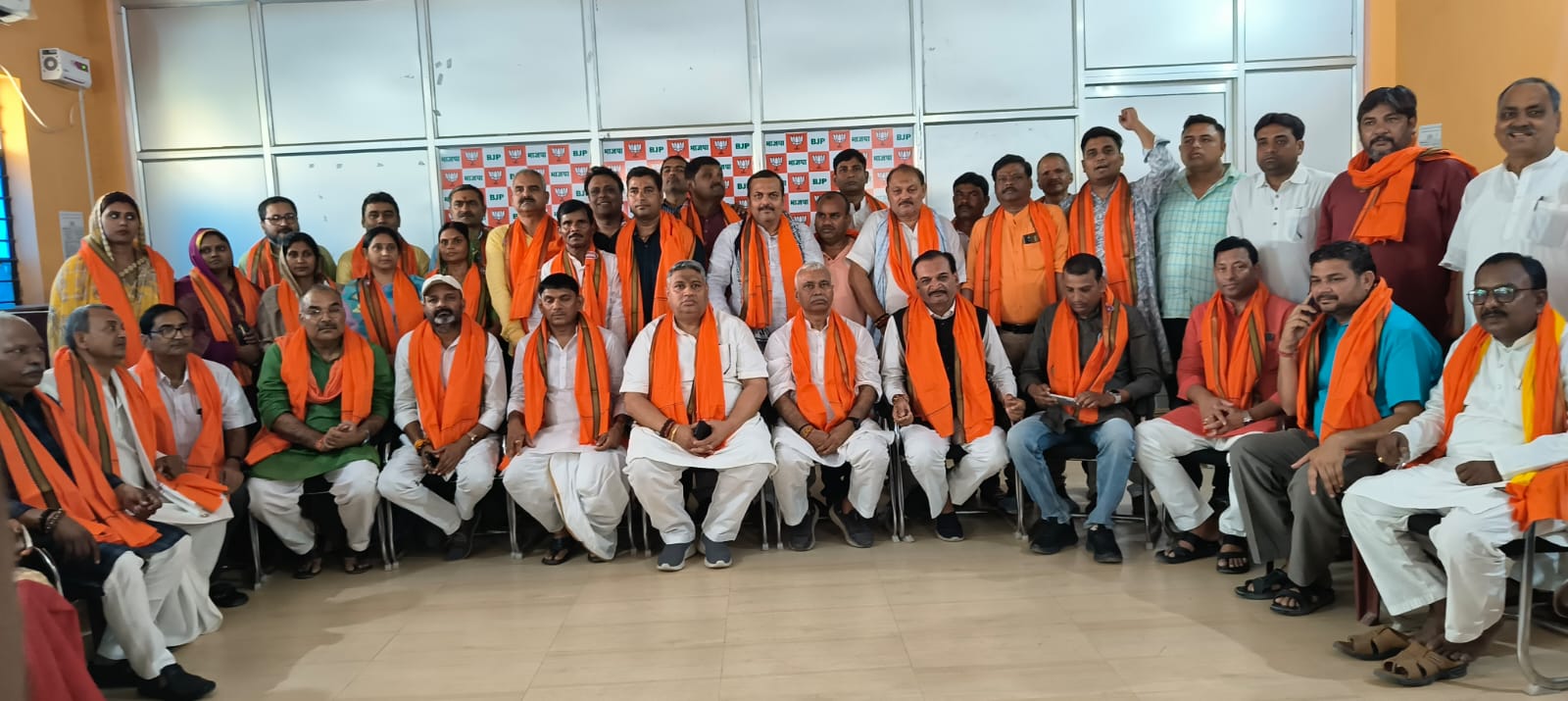 भाजपा के नए जिला पदाधिकारी का दायित्व ग्रहण समारोह भाजपा जिला कार्यालय में किया गया आयोजित 3