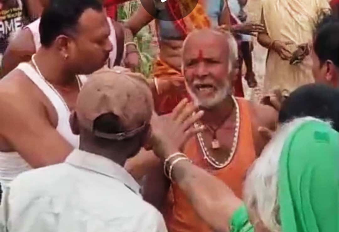 बेगूसराय में भूमि विवाद को लेकर दो पक्षों के बीच जमकर हुई मारपीट, दो महिला समेत तीन जख्मी 3