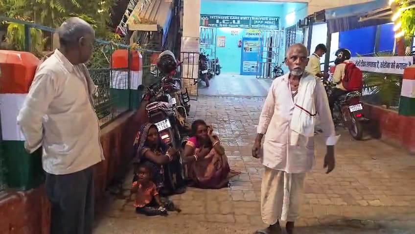 बेगूसराय में सड़क दुर्घटना में दो चचेरे भाई की दर्दनाक मौत, परिजनों में मचा कोहराम 2
