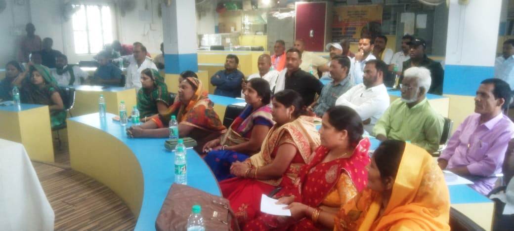 नगर परिषद बीहट कार्यालय में शिकायत व सुझाव को लेकर एसडीएम की उपस्थिति में बैठक हुई आयोजित 4