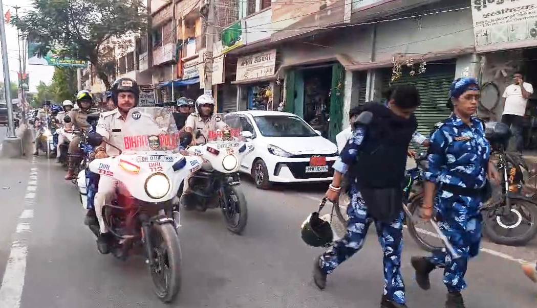 रामनवमी के पूर्व संध्या पर बिहार शरीफ के श्रम कल्याण केंद्र के मैदान से निकाला गया फ्लैग मार्च 3