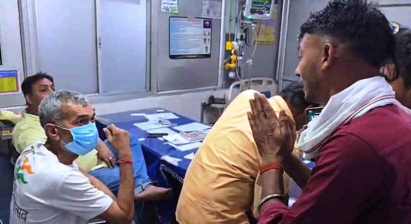 बेगूसराय सदर अस्पताल में पदस्थापित एक डॉक्टर पर मरीजों को इलाज के बदले किया गाली गलौज और बदतमीजी 2