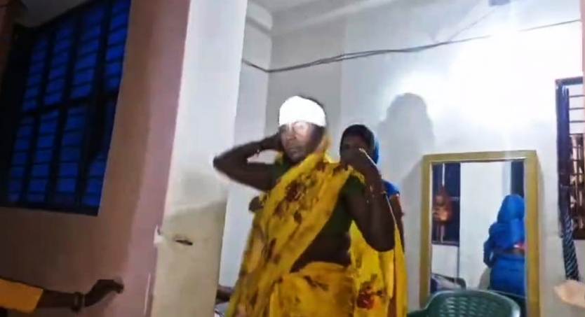 बेगूसराय में शराब माफिया ने घर में घुसकर पूरे परिवार पर किया हमला, महिला पुरुष समेत चार लोग गंभीर रूप से घायल 1