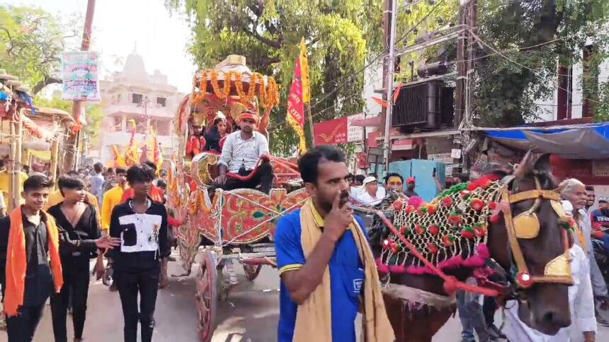बिहार शरीफ में कड़ी सुरक्षा के बीच निकाली गई भव्य शोभा यात्रा, हजारों सुरक्षा कर्मी और ड्रोन से रखी जा रही थी नजर 1