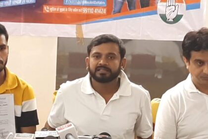 गिरिराज सिंह को बेगूसराय की जनता ने काम करने के लिए चुना है ना की राहुल गाँधी कौन का कलर का टी शर्ट पहना है ये बताने के लिए - कन्हैया कुमार 28