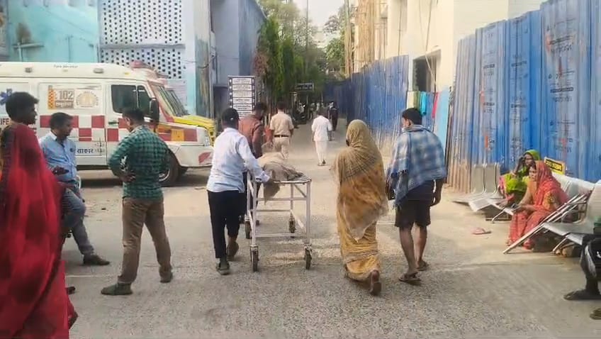 बेगूसराय में सड़क हादसे में घायल व्यक्ति की इलाज के दौरान मौत,परिजनों में मचा कोहराम 3