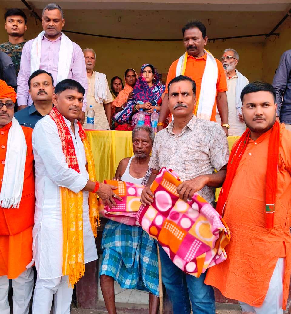 गर्मी पहुंचा 40 डिग्री पार तब खेल मंत्री सुरेन्द्र मेहता को कंबल वितरण करने की आई याद 7