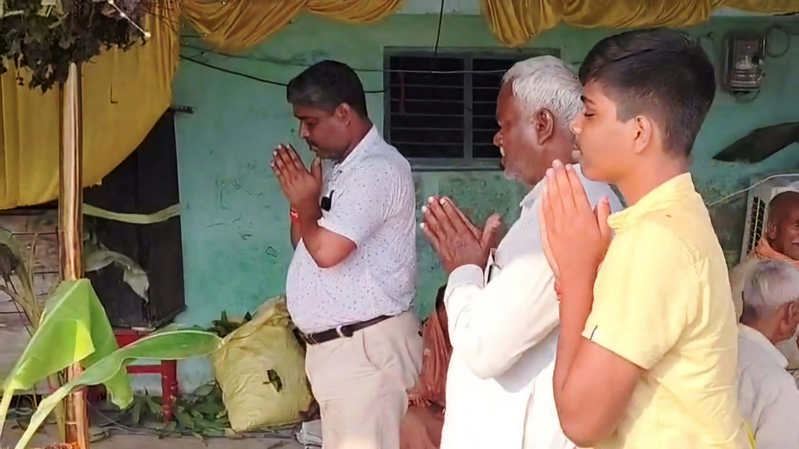समस्तीपुर के डिहुली गांव के हनुमान मंदिर में अष्टयाम कार्यक्रम में भाग लेगे समाजसेवी भाई राजू सहनी 2
