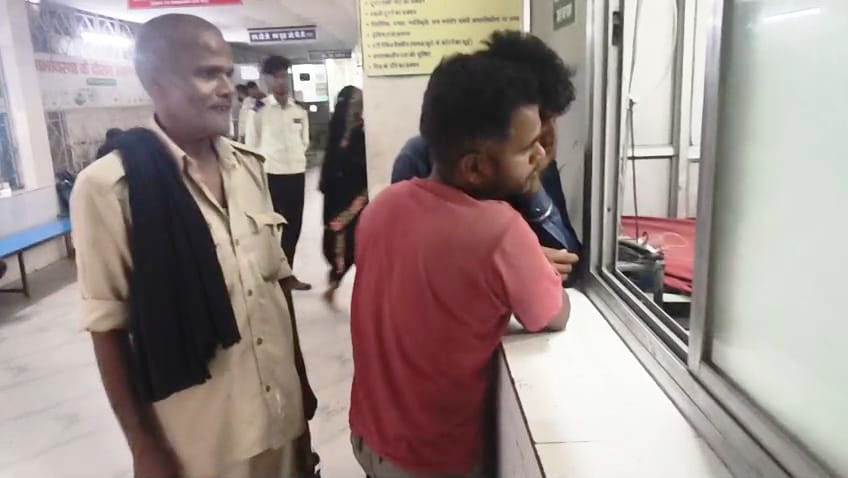 बेगूसराय पुलिस ने एक ट्रक से भारी मात्रा में बीयर किया बरामद, ट्रक का चालक एवं उपचालक को गिरफ्तार 2