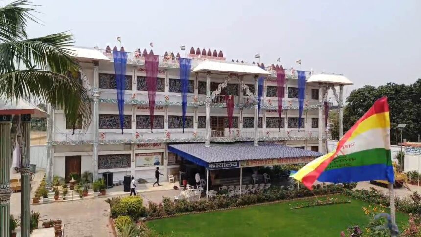 नालंदा: दो दिवसीय कुंडलपुर महोत्सव की तैयारियां लगभग पूरी, भगवान महावीर की 2624 वीं जन्म जयंती कार्यक्रम में सीएम नीतीश कुमार समेत कई हस्तियों के शामिल होने की संभावना 1