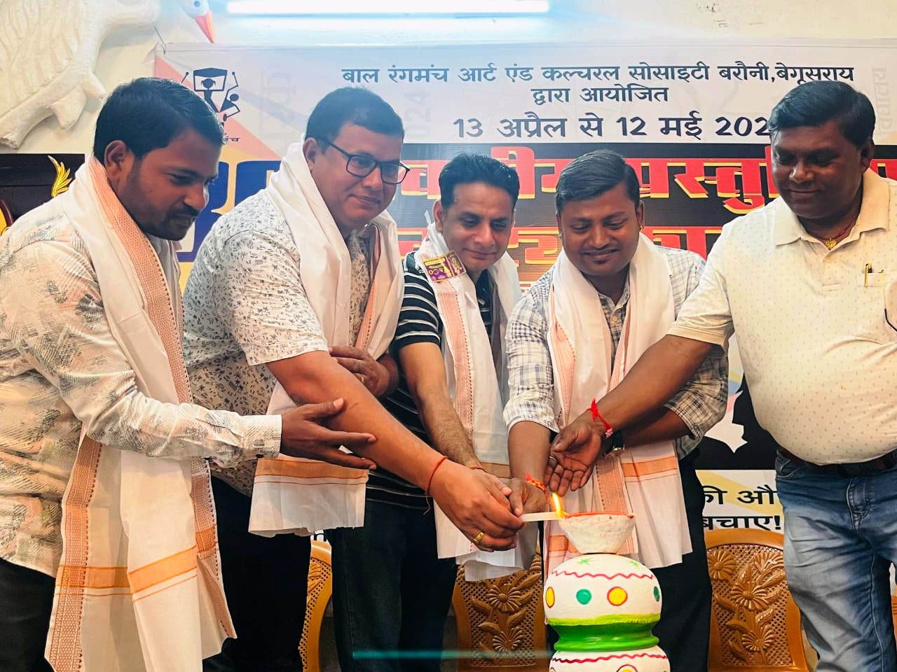 मध्य विद्यालय बीहट में 30 दिवसीय नाट्य कार्यशाला का हुआ आयोजन 2