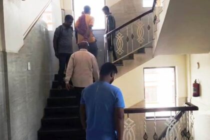 बेगूसराय में पारिवारिक विवाद में अपराधियों ने एक अधेड़ को गोली मारकर किया गंभीर रूप से घायल 18