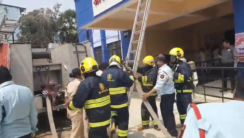 नालंदा: सदर अस्पताल बिहार शरीफ में अग्निशमन सेवा सप्ताह के तहत मॉक ड्रिल का आयोजन 3