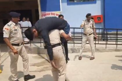 नालंदा: सदर अस्पताल बिहार शरीफ में अग्निशमन सेवा सप्ताह के तहत मॉक ड्रिल का आयोजन 31