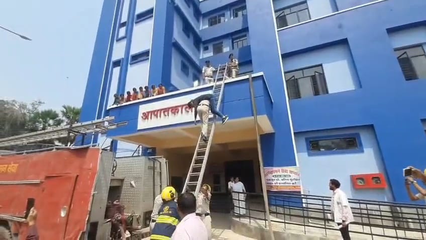 नालंदा: सदर अस्पताल बिहार शरीफ में अग्निशमन सेवा सप्ताह के तहत मॉक ड्रिल का आयोजन 2
