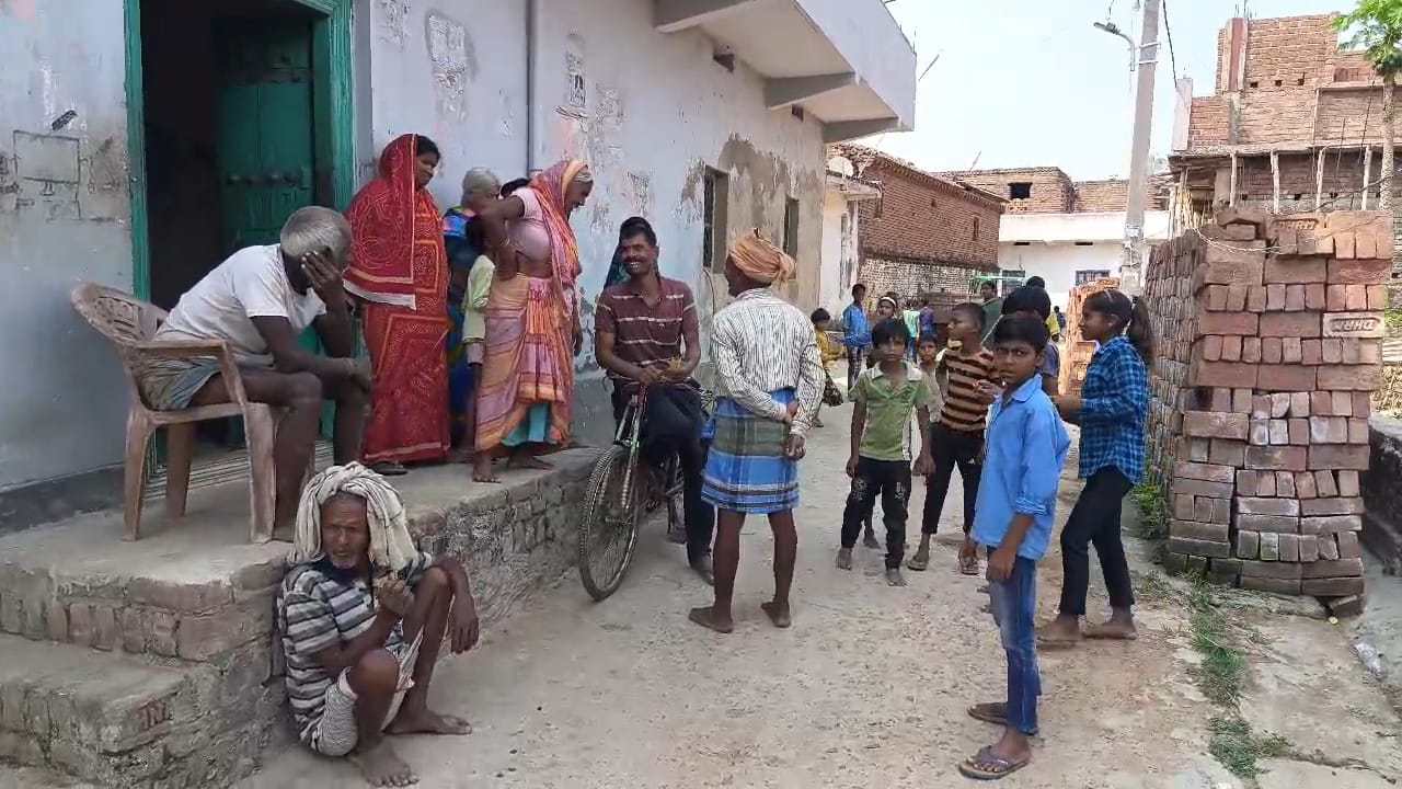 नालंदा: अस्थावां नगर पंचायत की मुख्य पार्षद लाडली सिन्हा की अनोखी पहल, जागरूकता वाहन के जरिए भ्रष्टाचार के खिलाफ छेड़ी मुहिम 4