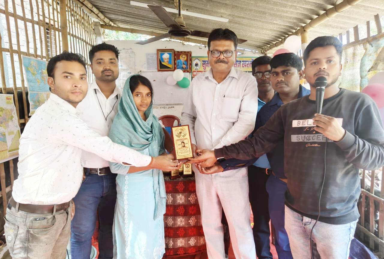 आर्ट्स जैसे विषयों में बेहतर लिखने से रिजल्ट बेहतर प्राप्त होता है - एचएम संत कुमार सहनी 3