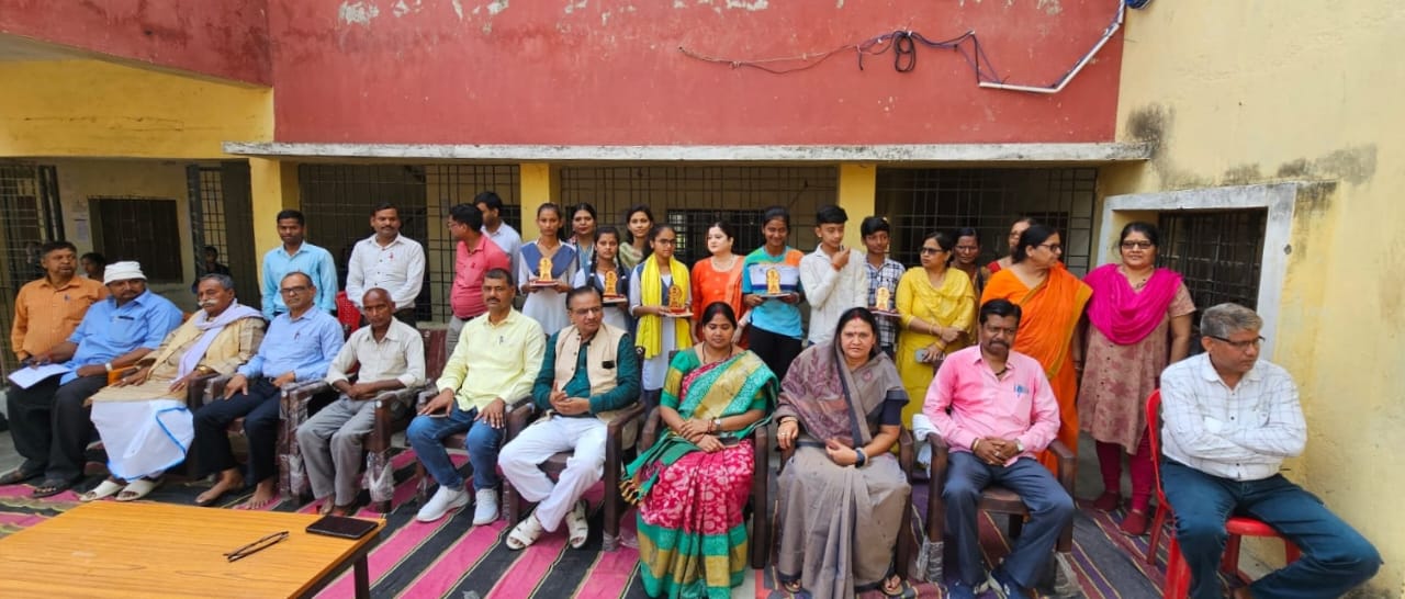 खेल एवं शिक्षा के क्षेत्र में उत्कृष्ट प्रदर्शन करने वाले छात्र-छात्राओं को किया गया सम्मानित 2