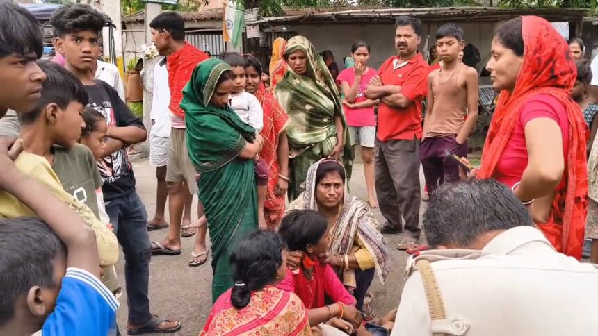 बेगूसराय में दबंगों ने जमीनी विवाद में एक मासूम बच्चे को सिर पर कांटी से हमला कर किया हत्या, इलाके में फैली सनसनी 1