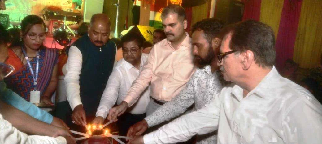 बच्चों में कला बिखेरने की छिपी हुई अपार संभावनाएं को मंच पर ला रहा है नार्थ सेंट विलियम्स एकेडमी - विकास वैभव 5