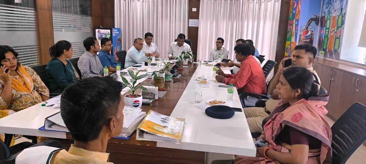 पैप्सी प्लांट की प्रारंभिक जांच व निरीक्षण जिला प्रशासन की टीम ने किया 2