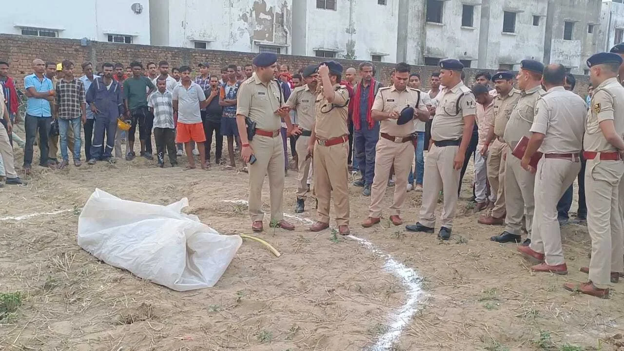 दो-दो अज्ञात युवकों का शव बरामद होने से इलाके में मचा हड़कंप, बरौनी थाना के वस्तु बिहार के पीछे खेत की घटना 4