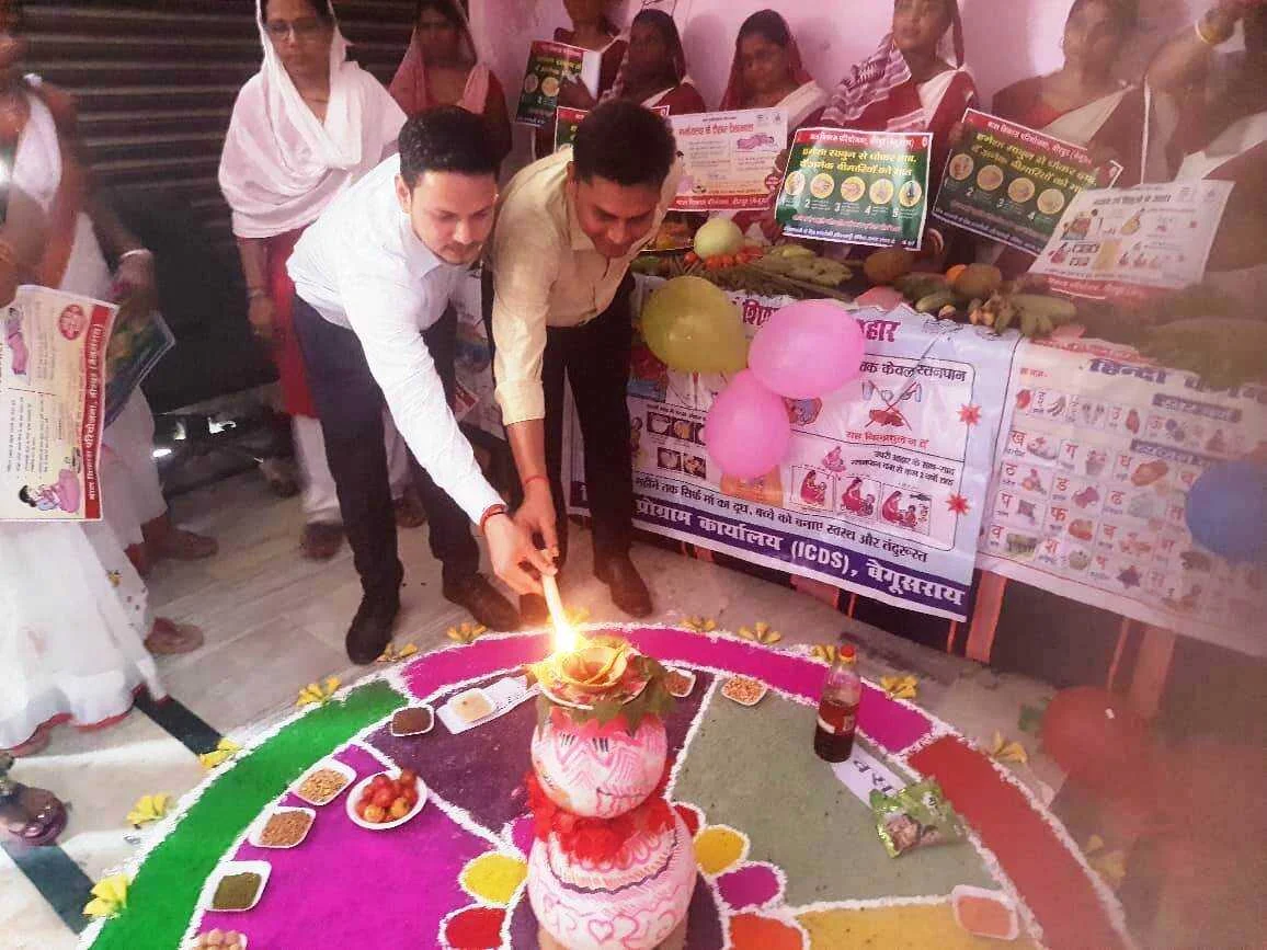 सेविकाओं ने किया पोषण मेला का आयोजन, कुपोषण से बचाव की दी गयी जानकारी 6