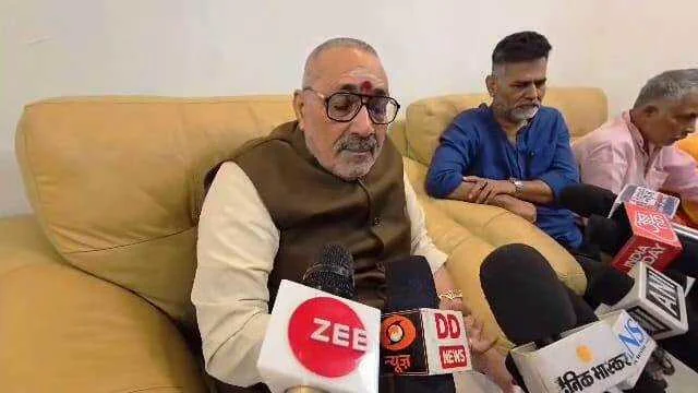 लालू के राज में अपहरण लूट जैसी घटनाएं लगातार होती थी, लेकिन नरेंद्र मोदी और नीतीश कुमार के राज में विकास की गंगा बह रही है - गिरिराज सिंह 6