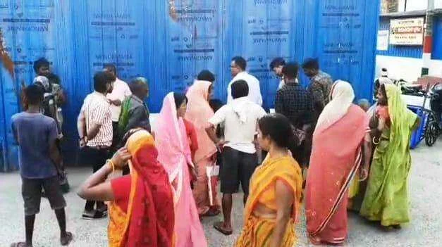 बेगूसराय में ट्रैक्टर की चपेट में आने से एक मासुम बच्ची की हुई दर्दनाक मौत, परिजनों में मचा कोहराम 1