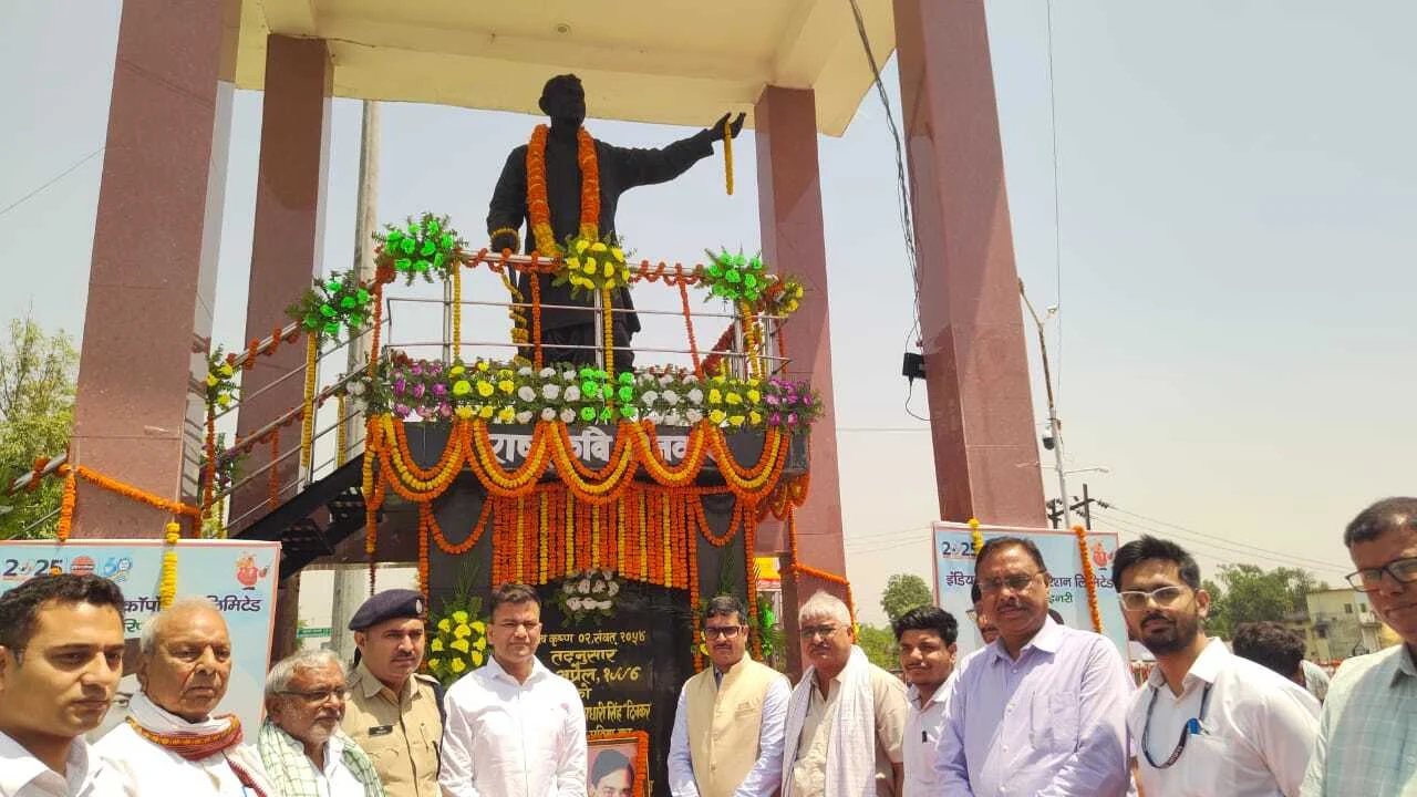 राष्ट्रकवि रामधारी सिंह दिनकर के दलान का 23 सितम्बर से पुर्व होगा जिर्णोद्धार - जिलाधिकारी तुषार सिंगला 2