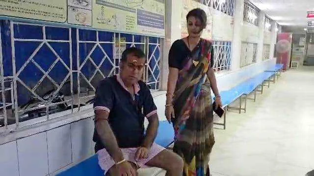 बेगूसराय में बड़े भाई ने अपने ही छोटे भाई को लोहे की रॉड से पिटाई कर किया घायल, सदर अस्पताल में भर्ती 10