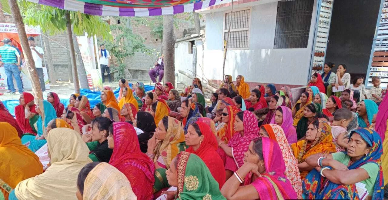 अलग-अलग पंचायतों में किया गया महिला ग्राम संवाद कार्यक्रम आयोजित, योजनाओं की दी गयी जानकारी 3