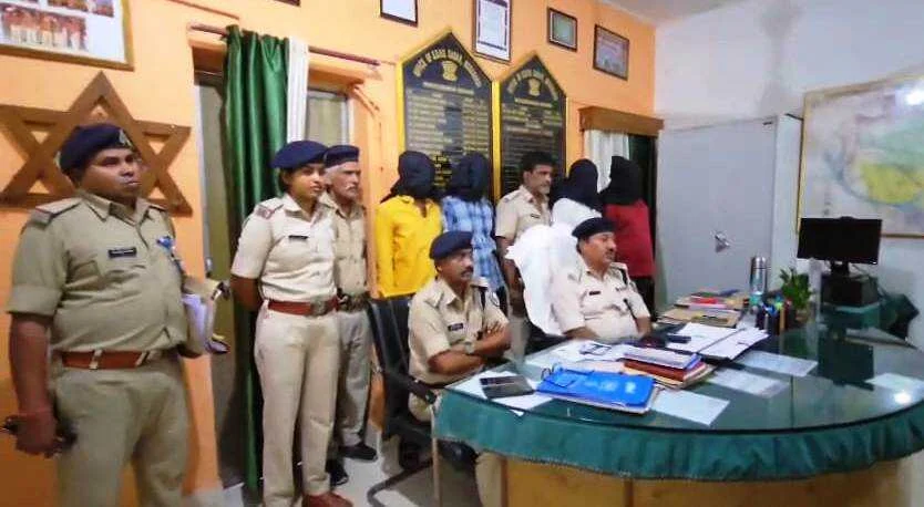बेगूसराय पुलिस को मिली सफलता, चर्चित अजीत महतो हत्या कांड के चार आरोपी को किया गिरफ्तार 1