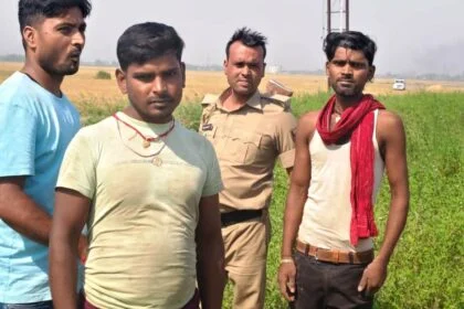 30 लीटर देशी शराब के साथ दो धंधेबाज चढ़ा पुलिस के हत्थे, 500 लीटर कच्चा शराब किया विनष्ट 18