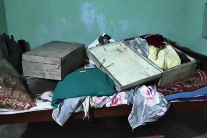 नालंदा: बीती रात अज्ञात चोरों ने पांच घरों को बनाया निशाना, महंगे आभूषण नगद समेत लगभग तीस लाख की हुई चोरी 26
