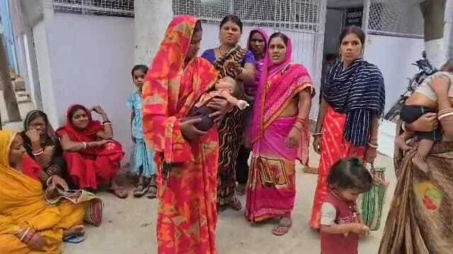 बेगूसराय में बाइक की ठोकर से एक महिला की घटनास्थल पर ही दर्दनाक मौत, एक बच्ची और एक अन्य महिला गंभीर रूप से घायल 5