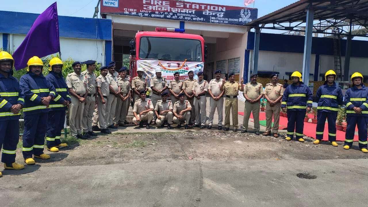 एनटीपीसी बरौनी सीआईएसएफ अग्निशमन शाखा को मिला नया फोम टेंडर,परियोजना प्रमुख ने किया उद्घाटन 2