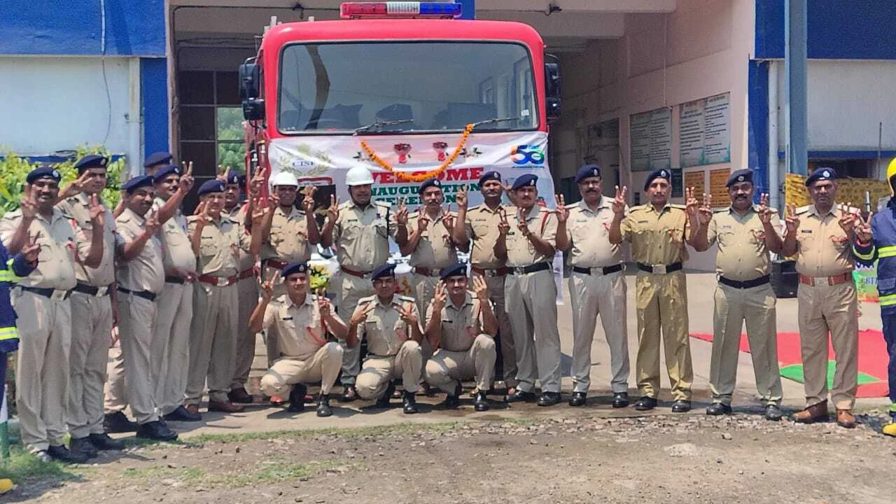 एनटीपीसी बरौनी सीआईएसएफ अग्निशमन शाखा को मिला नया फोम टेंडर,परियोजना प्रमुख ने किया उद्घाटन 3