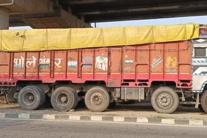 नालंदा में अजीबोगरीब चोरी,14 लाख की चीनी से लदा ट्रक लापता, ड्राइवर समेत 600 बोरी चीनी गायब 30