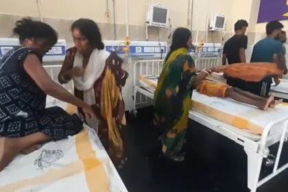 नालंदा: घर में खाना बनाने के दौरान सिलेंडर में लगी आग,आग बुझाने के चक्कर में तीन लोग झुलसे 26