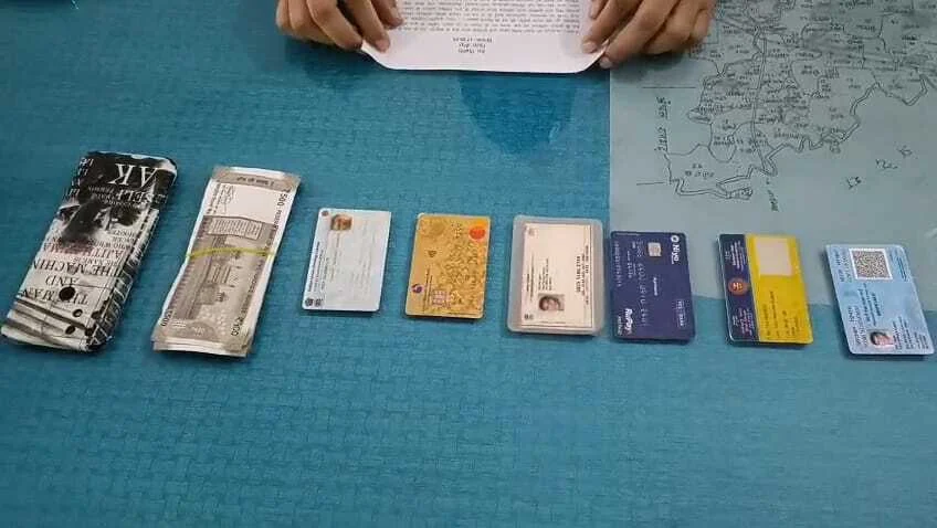 कैमूर उत्कर्ष फाइनेंस बैंक के क्रेडिट ऑफिसर से लूटपाट का मास्टरमाइंड तौसीफ गिरफ्तार अन्य दो आरोपी की गिरफ्तारी के लिए छापेमारी जारी 3