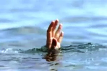 बछवाड़ा दियारे के गंगा नदी में स्नान के दौरान डुबने से एक युवक की मौत, परिजनों का रो रो कर हुआ बुरा हाल 20