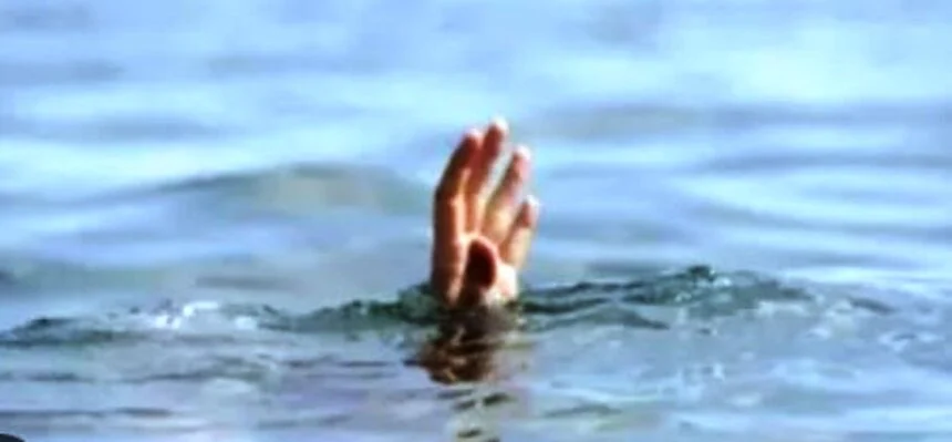 बछवाड़ा दियारे के गंगा नदी में स्नान के दौरान डुबने से एक युवक की मौत, परिजनों का रो रो कर हुआ बुरा हाल 1