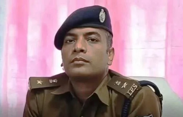समस्तीपुर:एसपी का बड़ा एक्सशन,13 अपर थानाध्यक्ष समेत 48 पुलिसकर्मी को किया स्थानांतरण   5