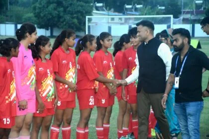 बेगूसराय में खेलो इंडिया यूथ गेम के तहत सोमवार की शाम में ग्रुप बी के दो मैच खेले गये  43