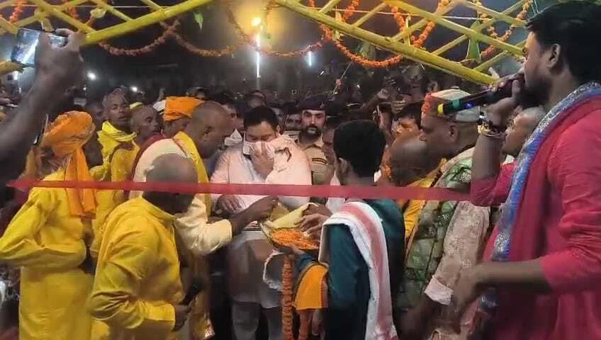 बेगूसराय के बलिया में नेता प्रतिपक्ष तेजस्वी यादव ने महारुद्र यज्ञ का किया उद्घाटन 3